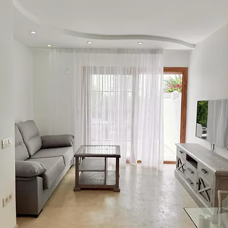 Playa Del Duque Beachside - Renovated 1br Pd1 Lejlighed *