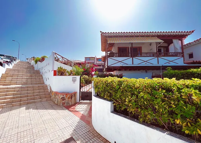 Playa Del Duque Beachside - Renovated 1br Pd1 Apartment Costa Adeje (Tenerife)