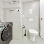 Playa Del Duque Beachside - Renovated 1br Pd1 Апартаменты