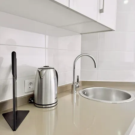 Playa Del Duque Beachside - Renovated 1br Pd1 *