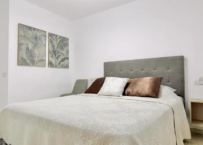 Playa Del Duque Beachside - Renovated 1br Pd1 Appartement *