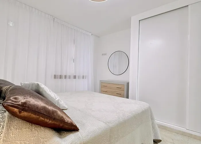 Playa Del Duque Beachside - Renovated 1br Pd1 Costa Adeje (Tenerife)